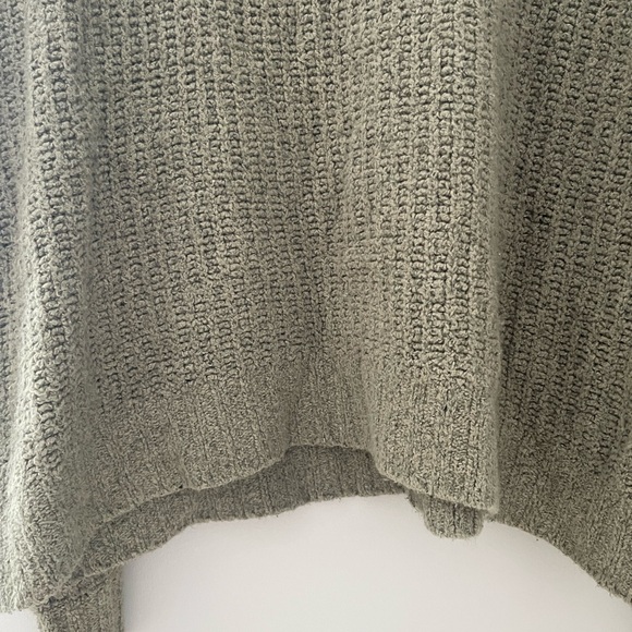 American Eagle Outfitters Green Cowl Neck Sweater - Picture 3 of 6